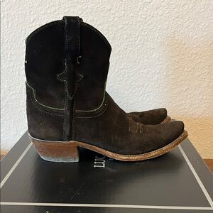 Lucchese Elena Olive Suede Boots size 7.5
